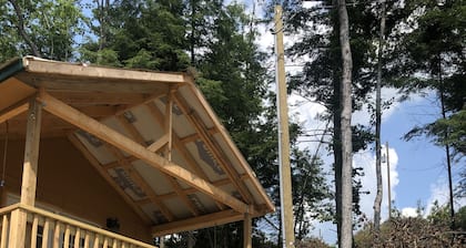 1-bedroom cabin 5 miles from Cumberland Falls and Daniel Boone National Forest