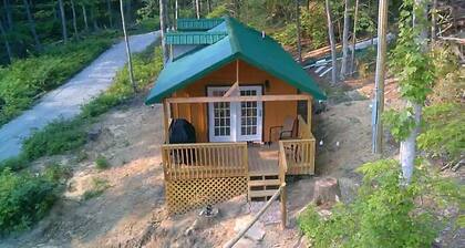1-bedroom cabin 5 miles from Cumberland Falls and Daniel Boone National Forest