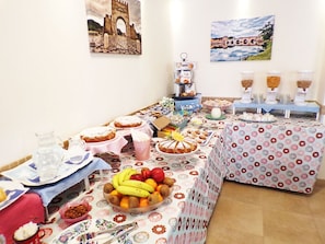 Daily buffet breakfast for a fee - Graziella Mare (Rimini)