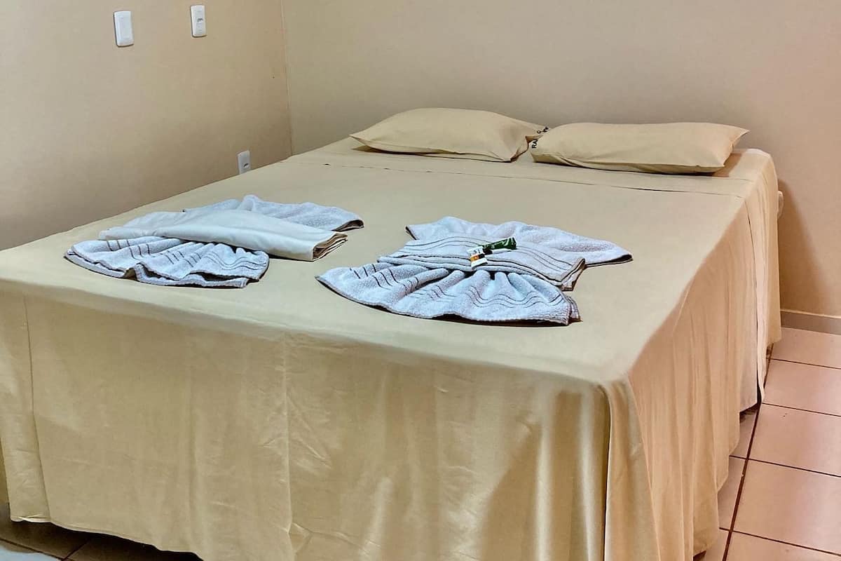 Wifi gratis y ropa de cama