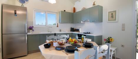 Kühlschrank, Ofen, Herdplatte, Geschirrspüler