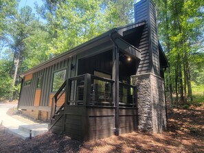 Exterior - Peaceful Vibe, Modern Cabin - 10 mins from Tryon International Equestrian Center (Rutherfordton)