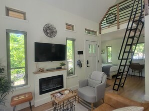 2 Schlafzimmer, Schreibtisch, Bügeleisen/Bügelbrett, kostenloses WLAN