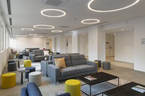 Lobby sitting area - Florentia Living Stays (Florence)