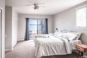 4 bedrooms, desk, iron/ironing board, free WiFi