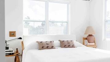 1 chambre, fer et planche Ă  repasser, Wi-Fi, draps fournis