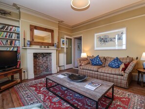 Living area - 11a Market Cross Place (Aldeburgh)