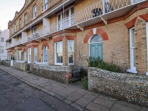 Exterior detail - 11a Market Cross Place (Aldeburgh)