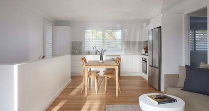 No 1 Luana - pet friendly holiday townhouse