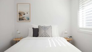 2 soverom, strykejern/-brett, reiseseng for barn og wi-fi (inkludert)