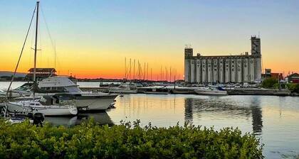 2 bedroom townhome Collingwood