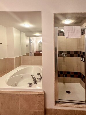 Towels - 2 bedroom townhome with view of the mountain (Collingwood)