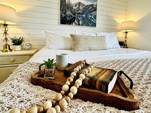 2 Schlafzimmer, Schreibtisch, Bügeleisen/Bügelbrett, kostenloses WLAN