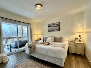 2 habitaciones, escritorio, tabla de planchar con plancha y wifi gratis