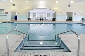Indoor pool, outdoor pool - Great 4BDR/4BA combined unit sleeps 12 in Williamsburg, VA (Williamsburg)