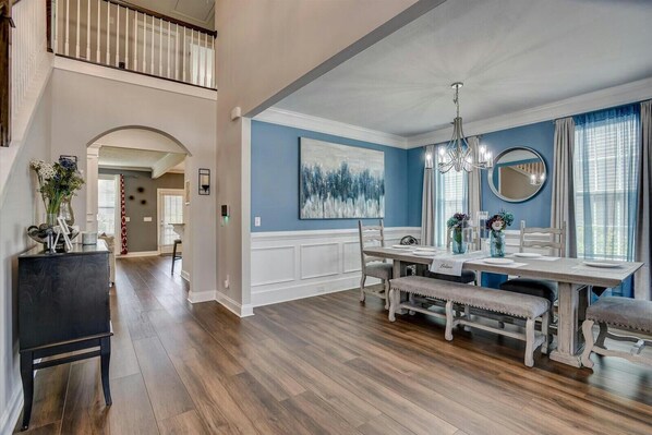 Dining - 2024 AUGUSTA NATIONAL MASTERS RENTAL in Evans, GA 4 BR W/2.5 Bath w/comm pool (Evans)