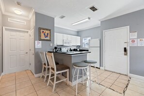 廚房用具/餐具/器皿