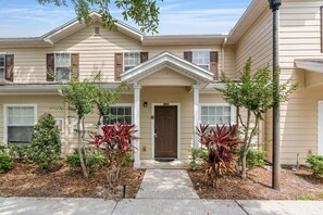 Exterior - Cozy 3BDR house near Disney (Kissimmee)