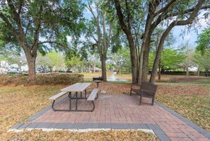 Outdoor dining - Cozy 3BDR house near Disney (Kissimmee)