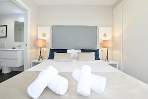 Junior Apartment, 1 Bedroom, Balcony | Down comforters, iron/ironing board, free WiFi, bed sheets - HoliHome Rambla 24  (Alicante)