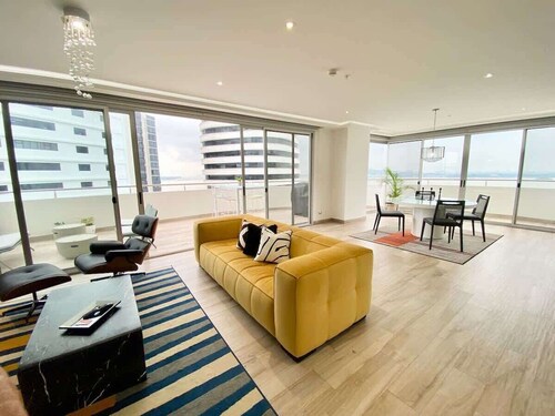 Luxury Loft at Santana Lofts with BBQ & Parking