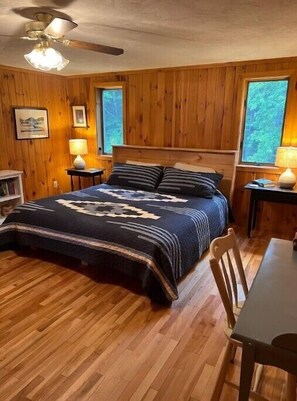 3 bedrooms, iron/ironing board, travel cot, free WiFi