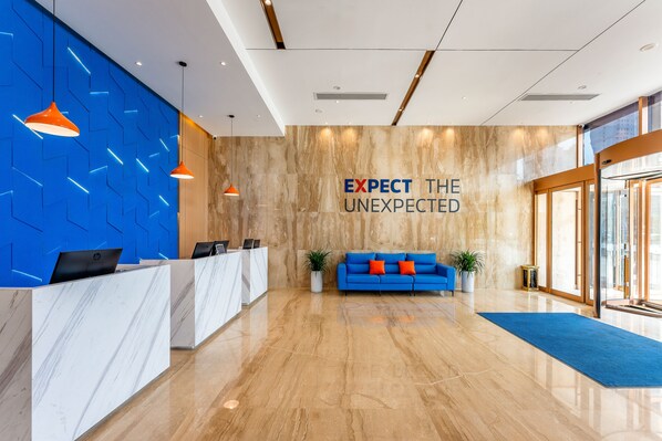 Reception - Holiday Inn Express Xi An Guangyuntan by IHG (Xi'an)