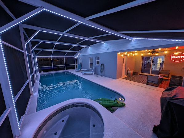 A heated pool - Minutes to Disney - The Magical Family Villa (Kissimmee)