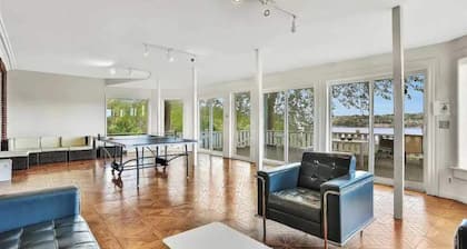 Majestic RiverView Estate - Breathtaking Views