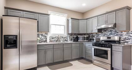 Valhalla View Home-Minutes to Golf Course-Perfect for Golfers, Horses, Trailers