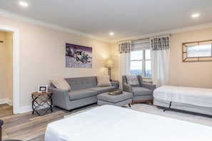 1 Schlafzimmer, Bügeleisen/Bügelbrett, Reisekinderbett, WLAN