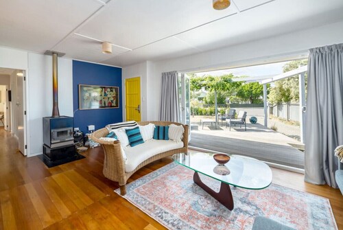 Little Blue Bach, Martinborough