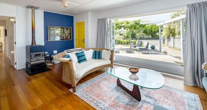 Little Blue Bach, Martinborough