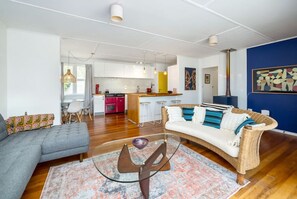 Télévision, cheminée