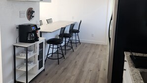 Private kitchen - 2BR Gem: Modern Comfort & Style (Cheyenne)