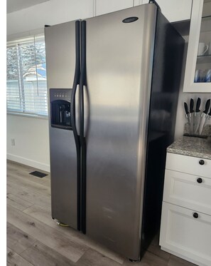 Interior - 2BR Gem: Modern Comfort & Style (Cheyenne)