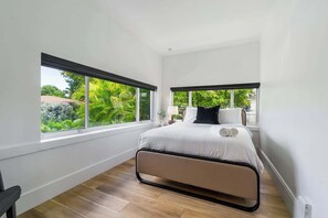 6 bedrooms, iron/ironing board, travel crib, free WiFi - Near Brickell, Private Pool, Outdoor Cinema, Grill (Miami)