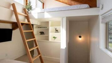 2 chambres, coffres-forts dans les chambres, bureau, Wi-Fi gratuit