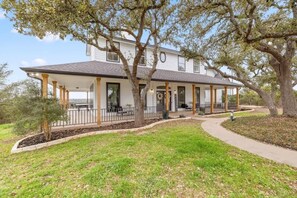 Exterior - Ranch Retreat: Amenities Galore! (Leander)