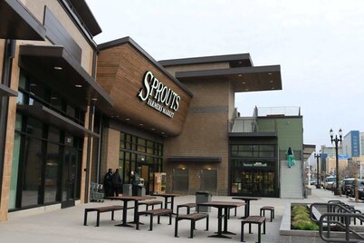 Affordable 2BR Apt | Uptown + Parking + Near Shops & Dining