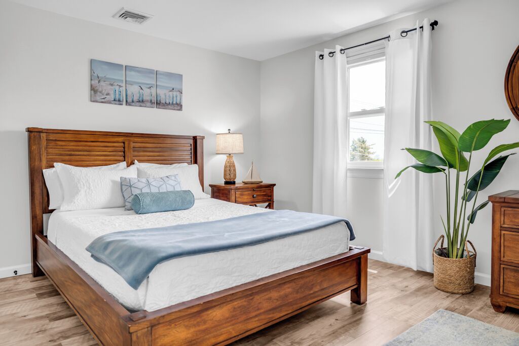 3 soverom, skrivebord, strykejern/-brett og wi-fi (inkludert)