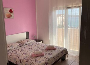 2 Schlafzimmer, Internetzugang, Bettwäsche