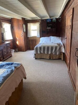 3 bedrooms, WiFi - Stone cottage at Storybook Farm (Chapel Hill)