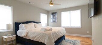 Urban Charm: 4br Downtown Raleigh Near I-40
