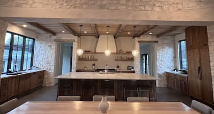 New Ranch home~ in Johnson City, TX Hill Country Rustic Modern Hacienda