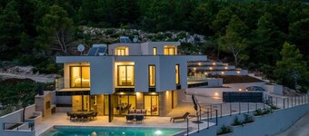 Beachfront Villa Riviera with heated Pool, Sauna & Fitness