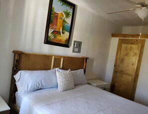 Camas con pillow-top, cortinas blackout y wifi gratis 