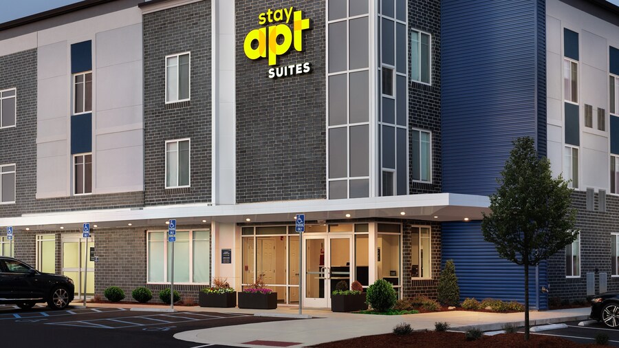 stayAPT Suites Louisville North-Clarksville