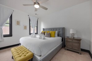 4 間睡房、書桌、熨斗/熨衫板、Wi-Fi