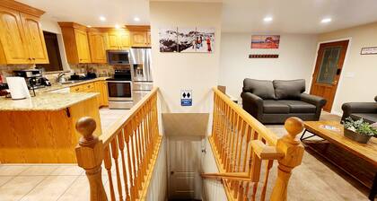 Hoskere Homes - 5 Bed 2.5 Bath Home: ~25 mins to Skiing/Hiking, 2 Car, RV Pad